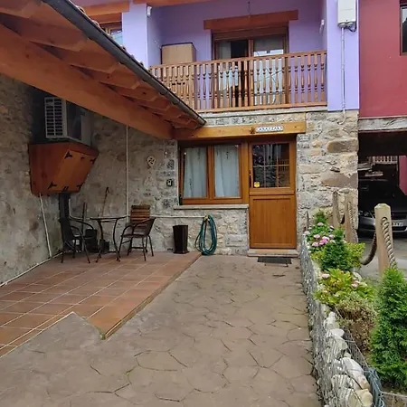 Vv Casa Zalo * Onís