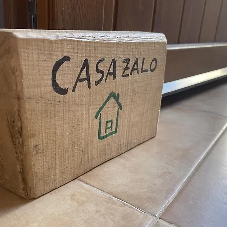 別荘 Vv Casa Zalo